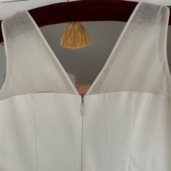 Rachel Roy tailored spring cocktail dress in white - Picture 3 of 7